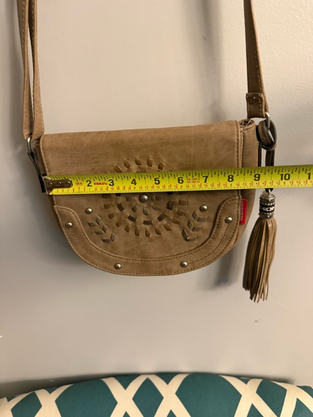 Unionbay Boho Crossbody Bag Tan Faux Leather Tassel Purse - Picture 10 of 10